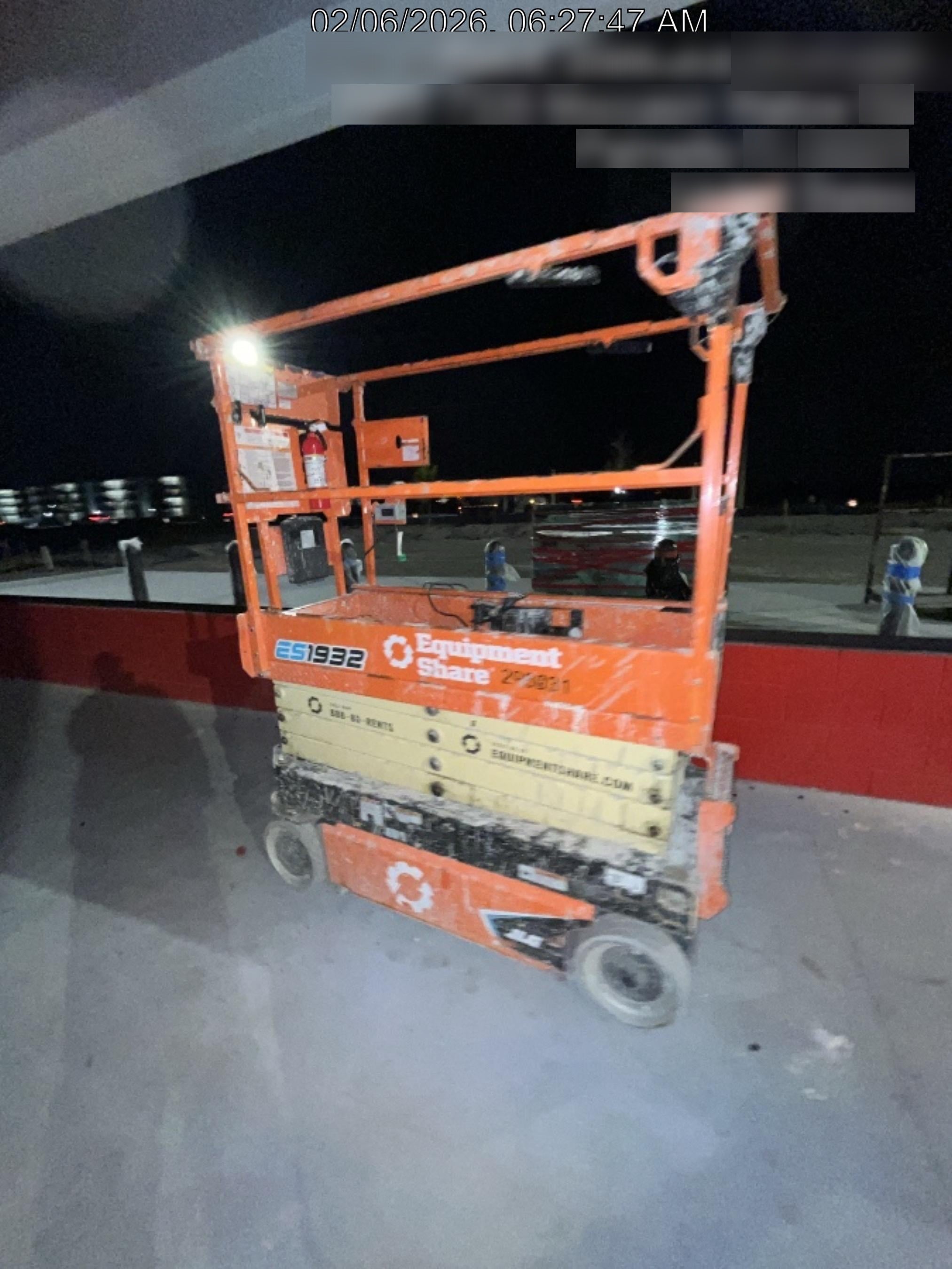 2023 JLG ES1932
