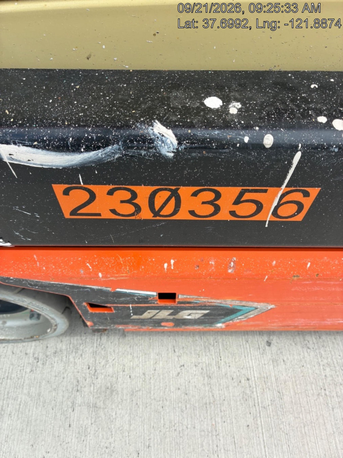 2022 JLG ES1932