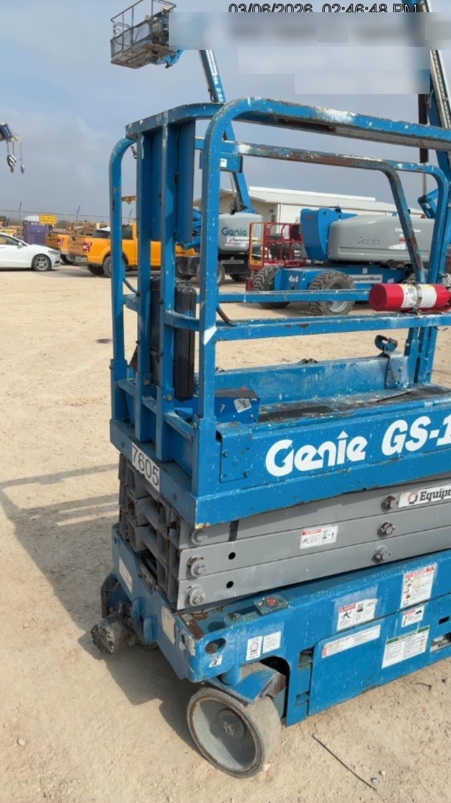 2017 Genie GS-1930 Genie GS-1930 Lift w/Fixed Rail and Chain Entry