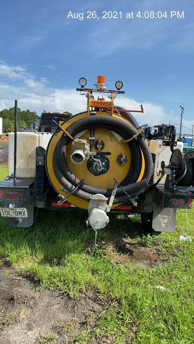 2021 VAC-TRON LP573XDT