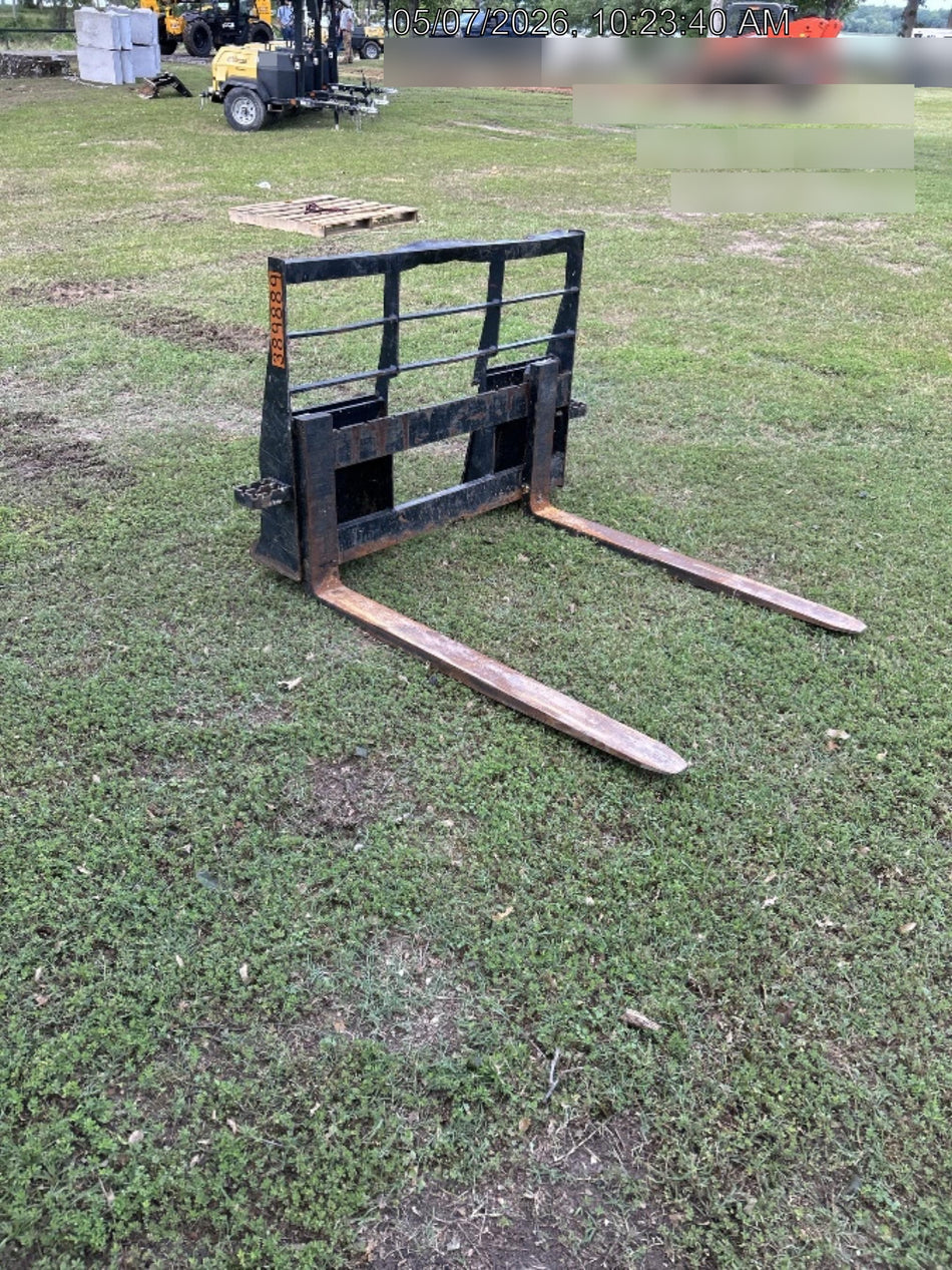 2024 ARROW MATERIAL HANDLING 48" Pallet Forks - Arrow