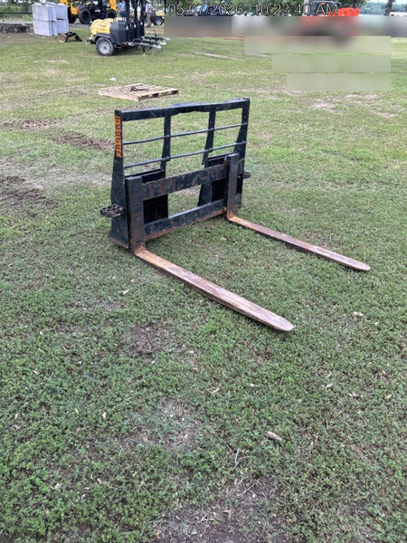2024 ARROW MATERIAL HANDLING 48" Pallet Forks - Arrow