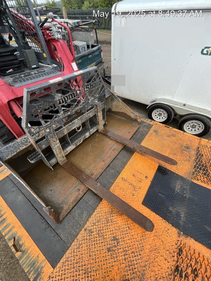 2020 PALADIN 48" Pallet Forks - Paladin