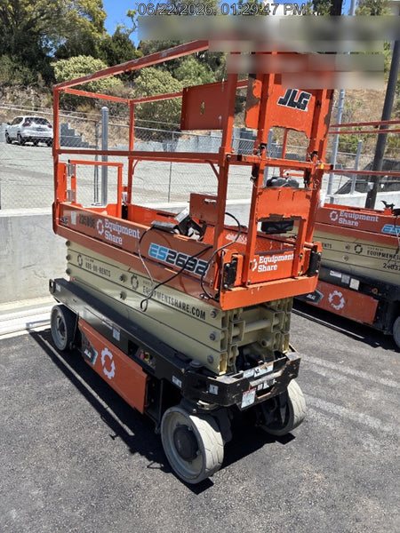 2022 JLG ES2632