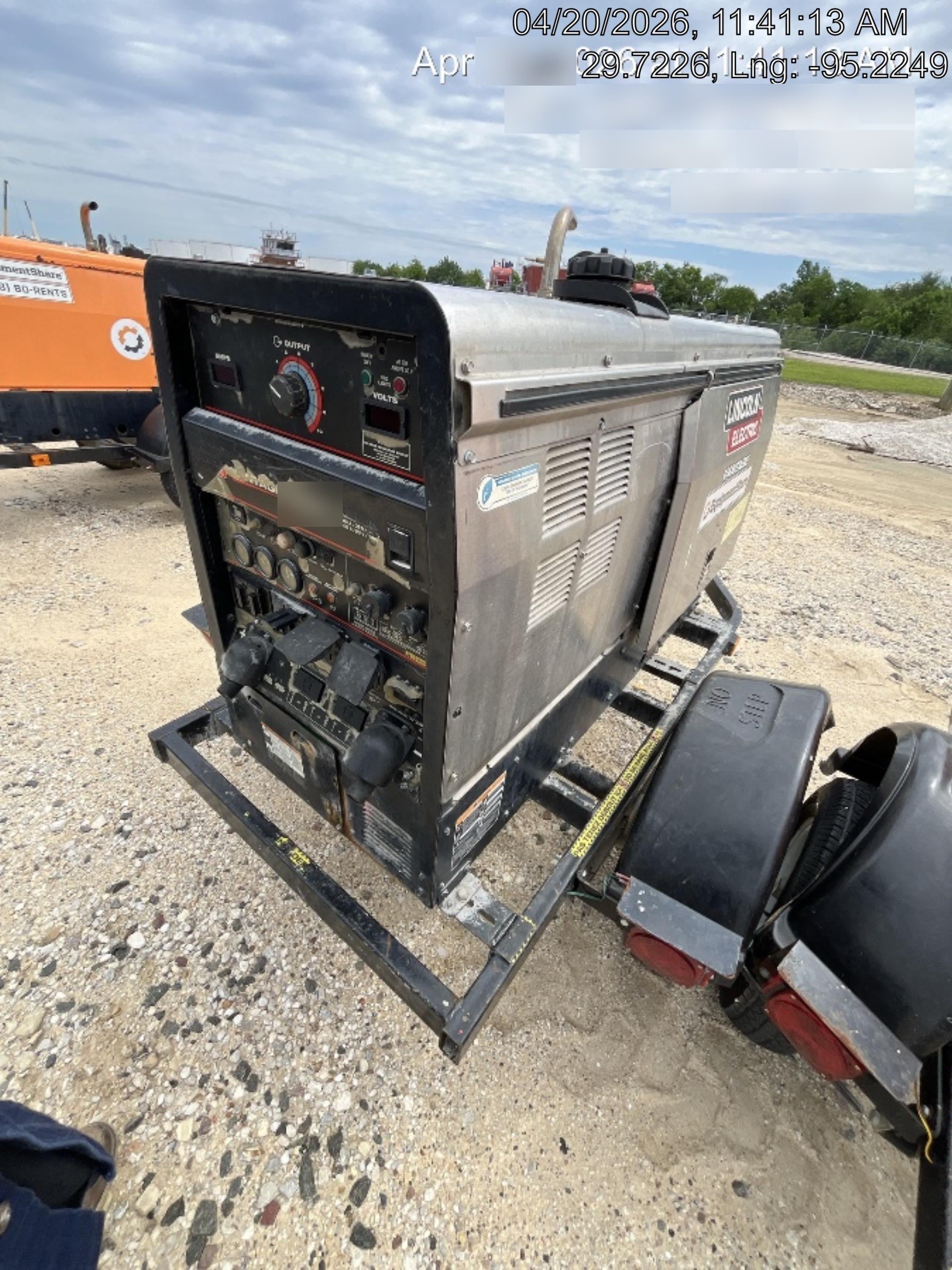 2019 Lincoln Electric Vantage 322 Ready-Pak 3, Two Wheel Trailer, Fender and Light Kit, Cable Rack