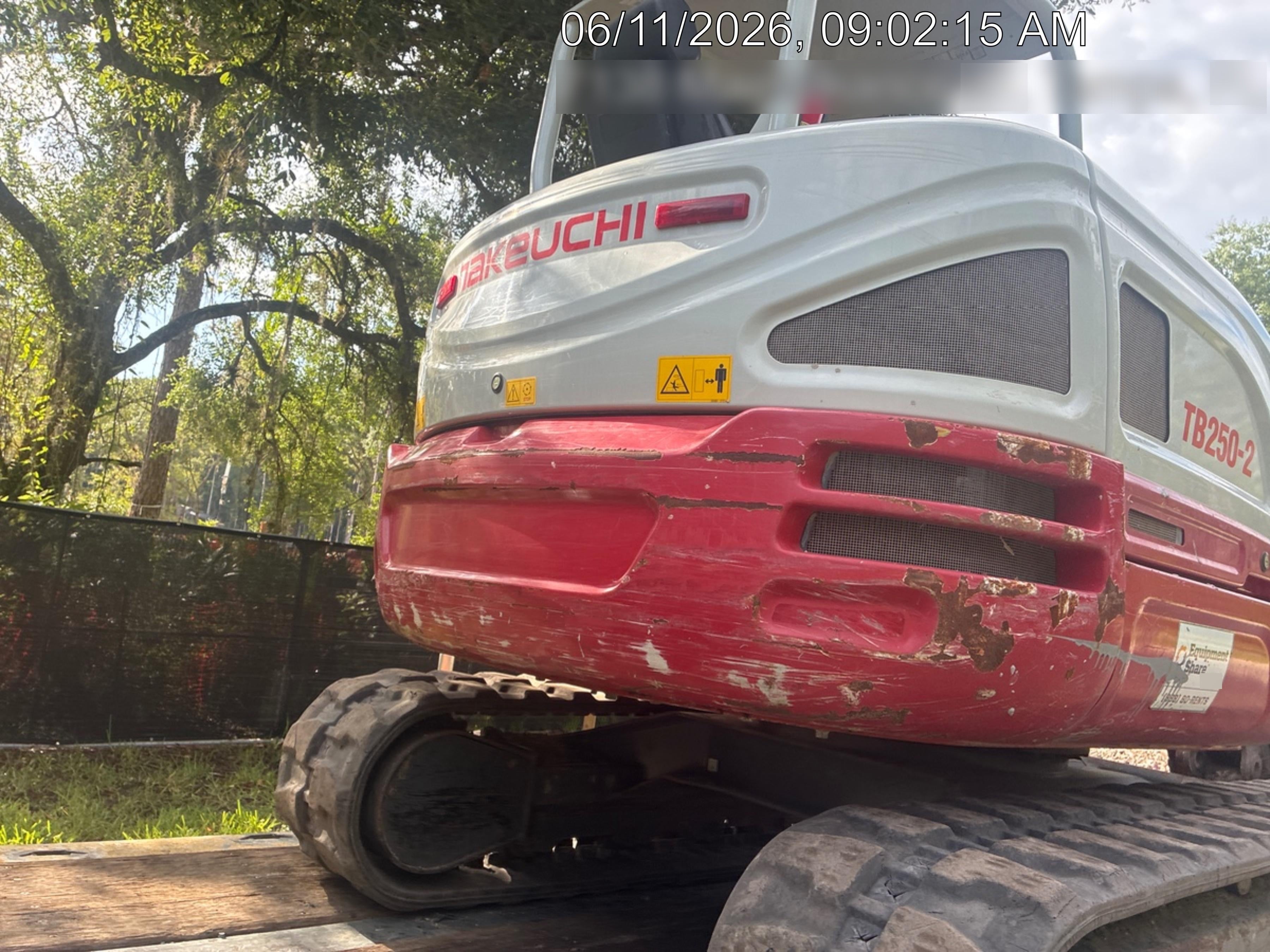 2023 TAKEUCHI TB250-2R