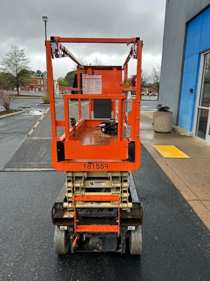 2021 JLG ES1932