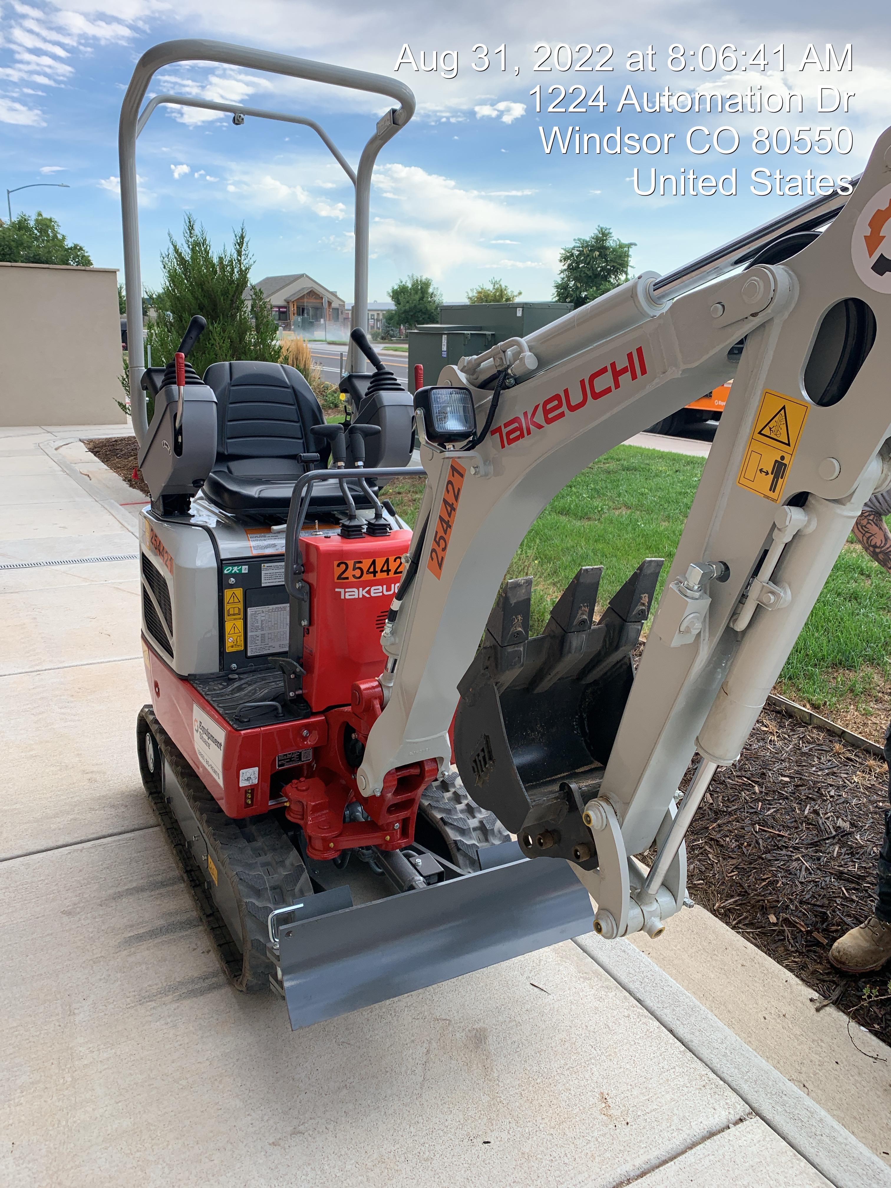 2022 TAKEUCHI TB210R