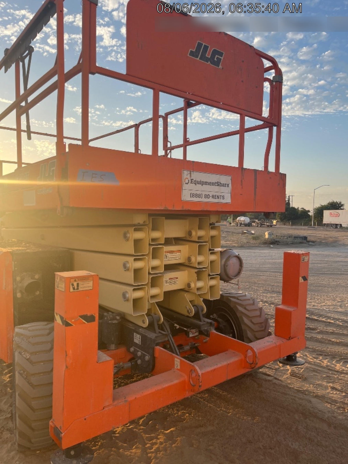 2019 JLG 430LRT