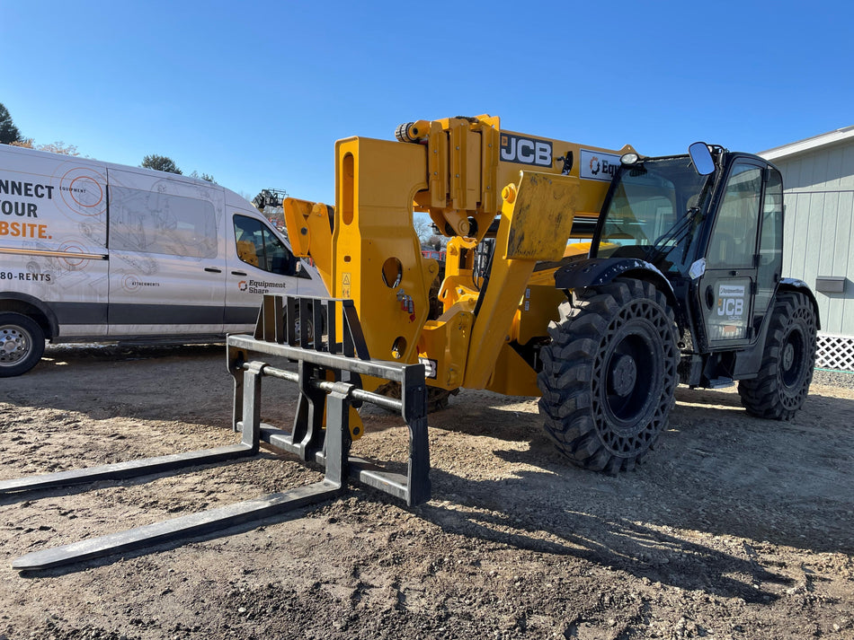 2023 JCB 512-56