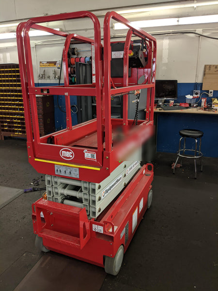 2020 MEC 1330SE Solid NM Tires, Steel Swing out Doors, LCS, Beacon, 900W Invertor