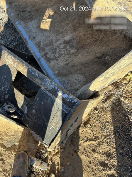 2020 TAG MANUFACTURING 30" Bucket - Tag