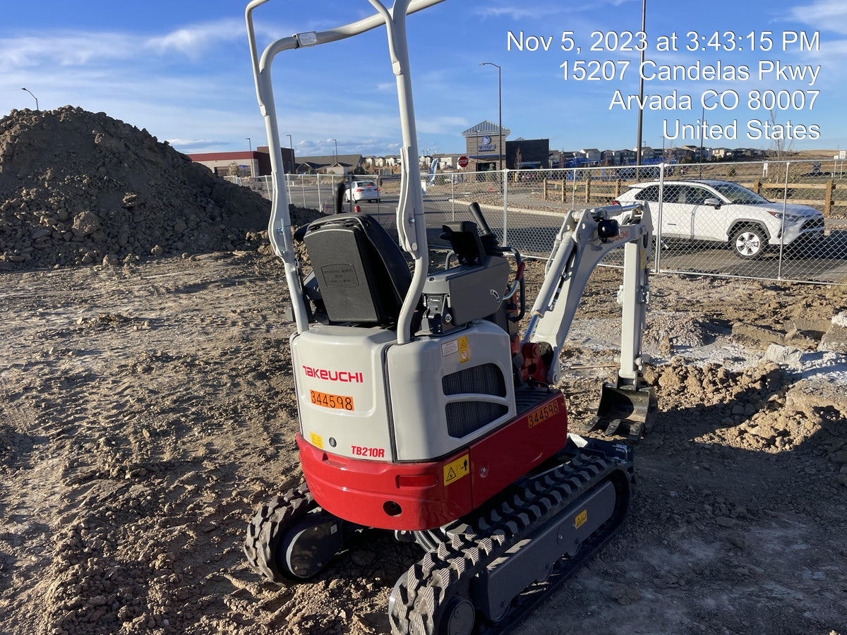 2023 TAKEUCHI TB210R