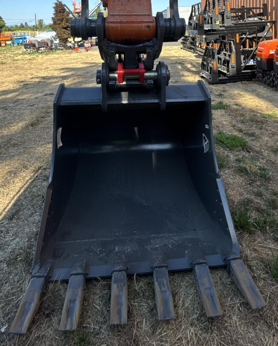 2025 HITACHI 54" Bucket - Hitachi