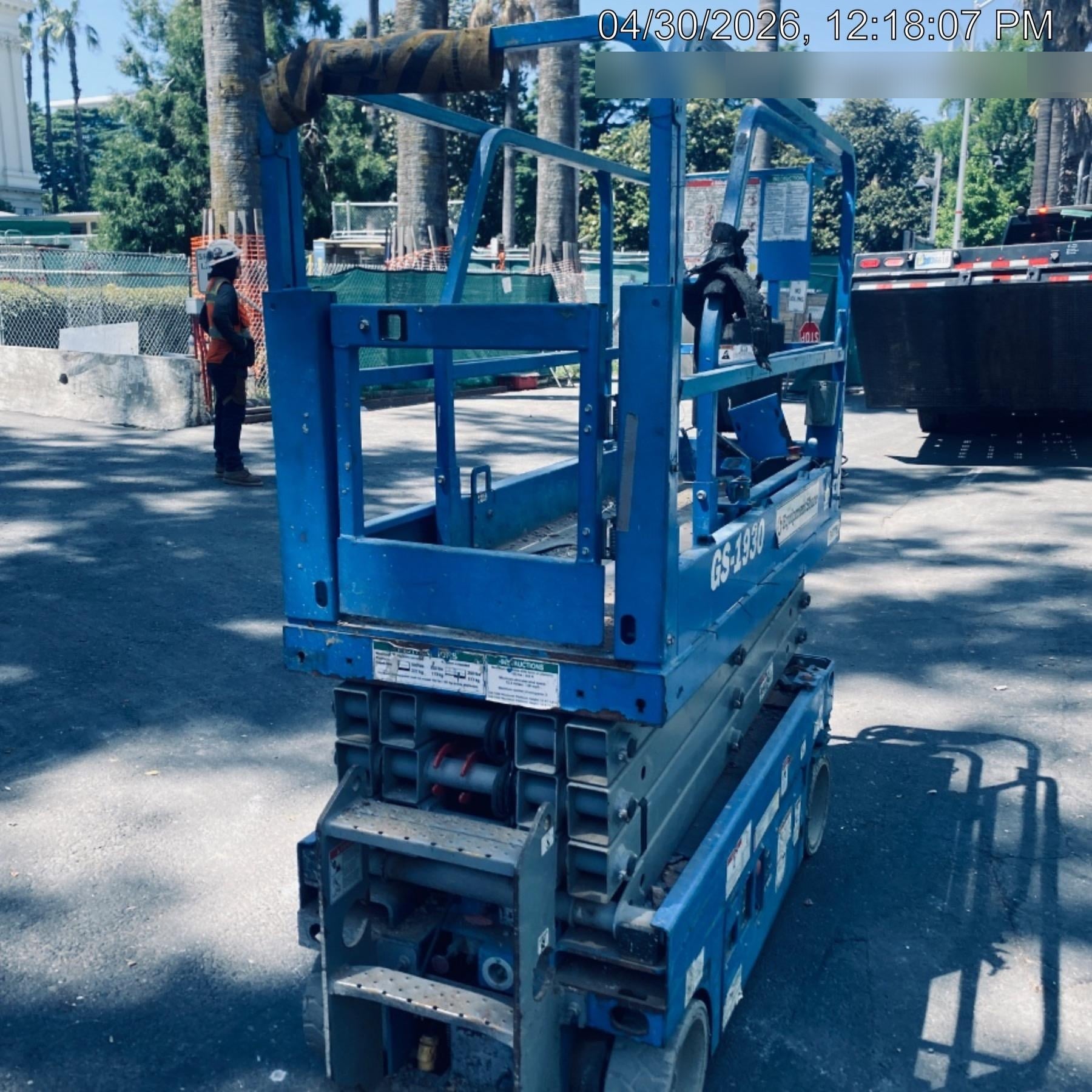 2019 Genie GS-1930 Half Height Swing Gate, 800W Inverter