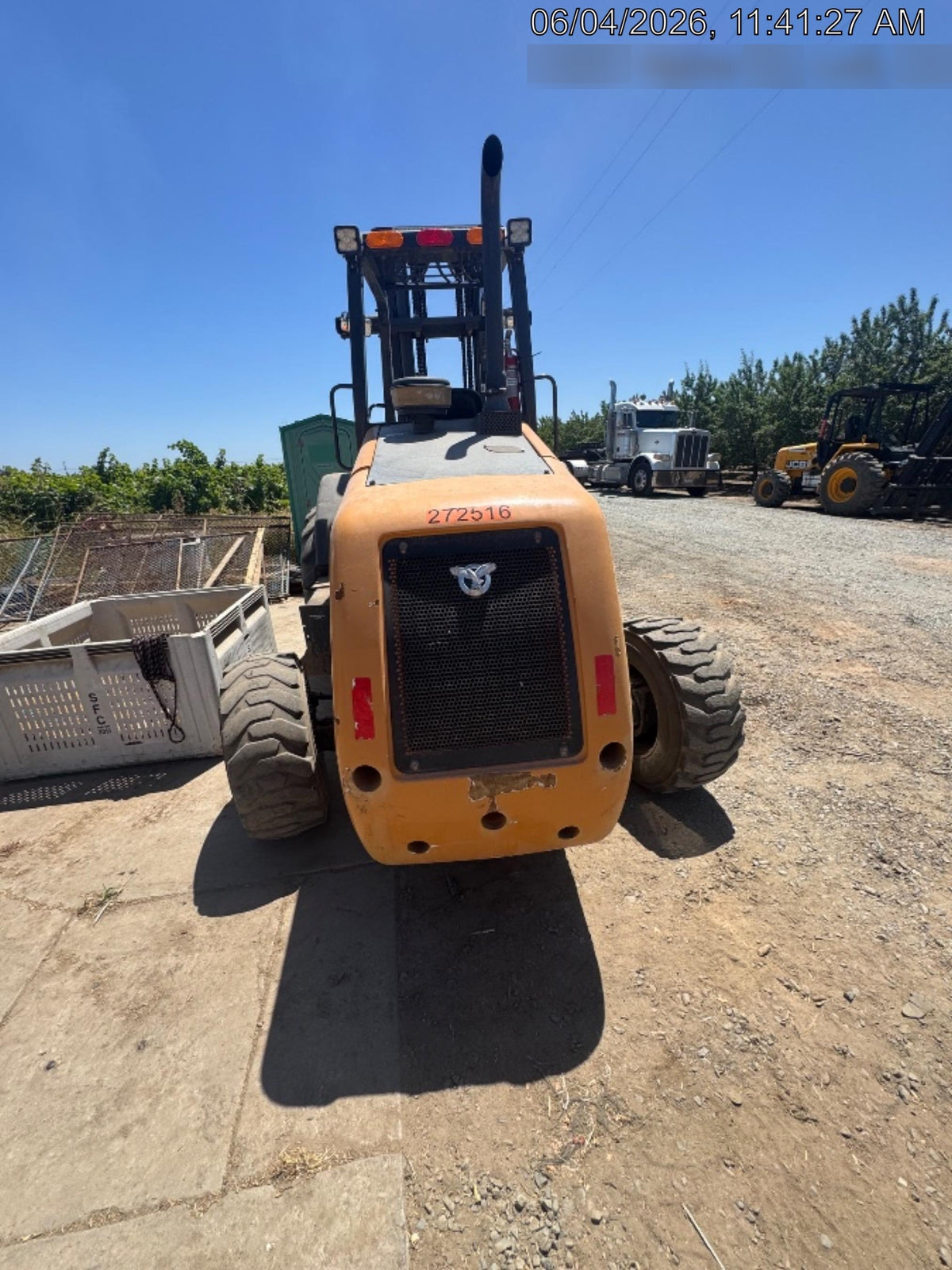 2023 CASE 588H