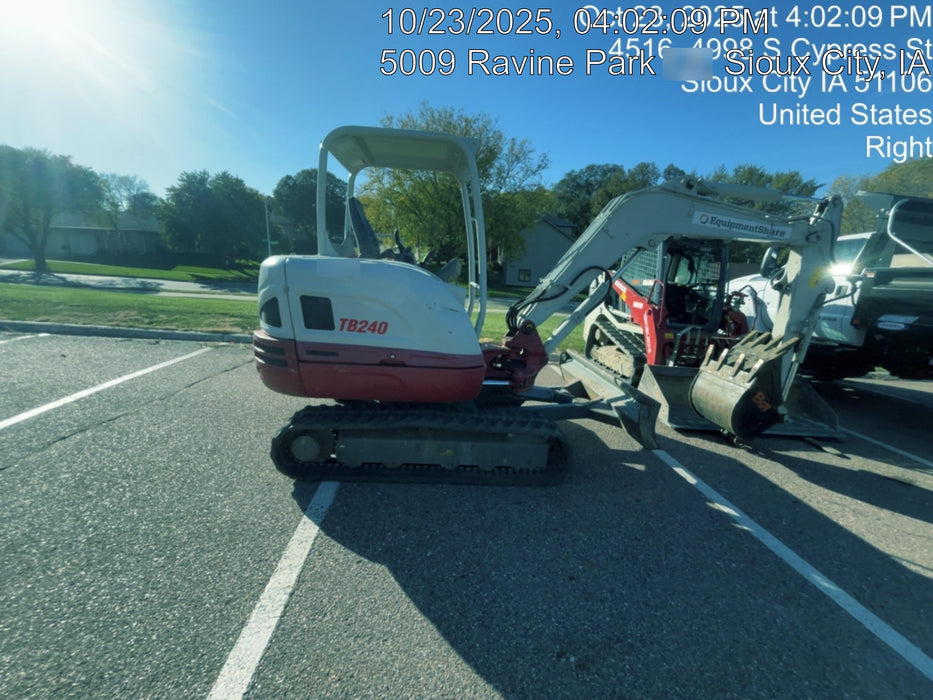 2019 TAKEUCHI TB240