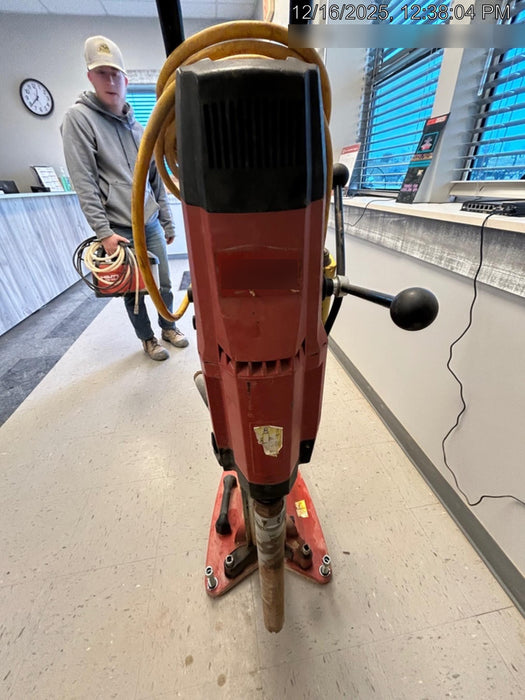 2019 HILTI DD 250