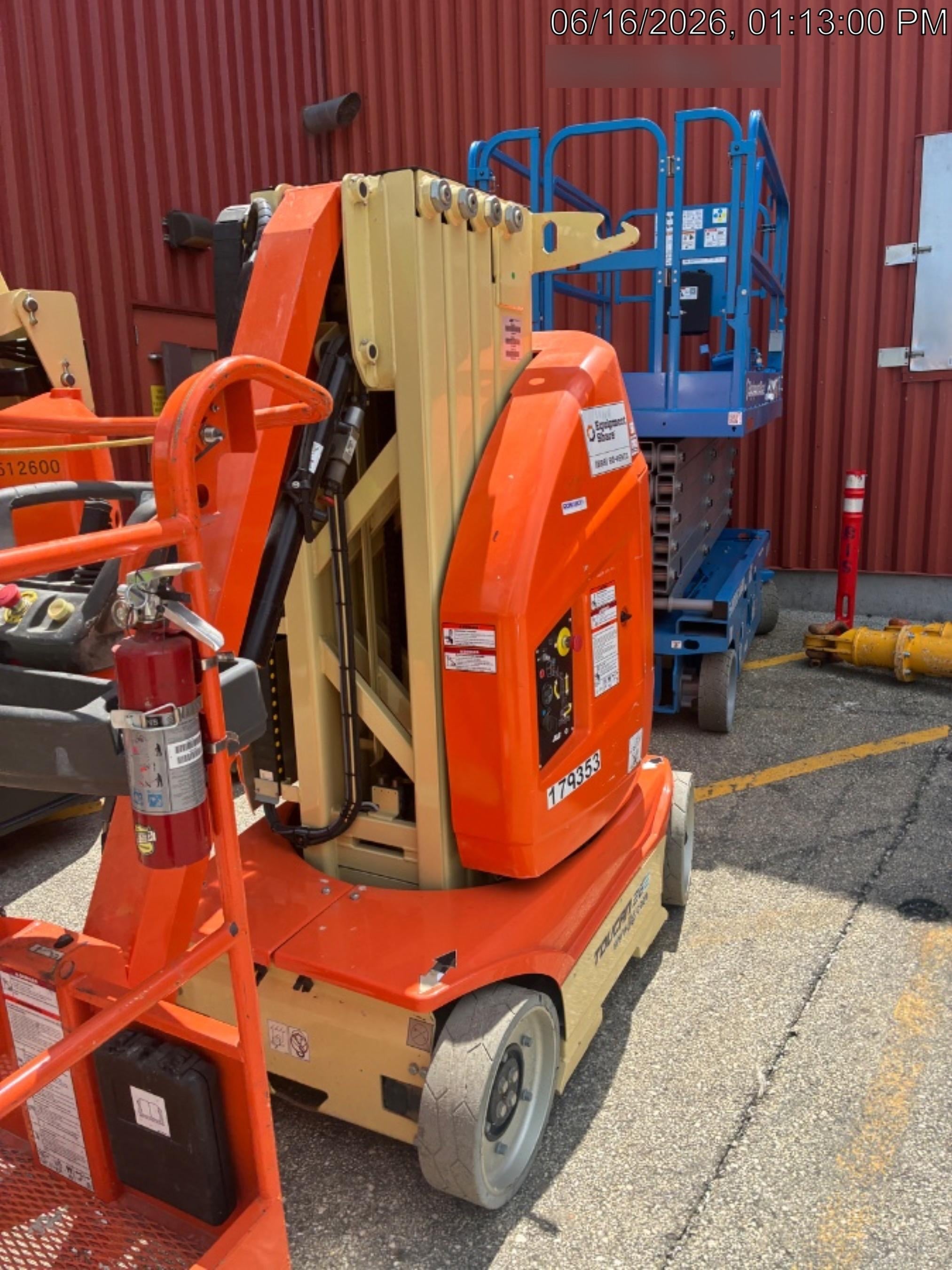 2021 JLG 26E