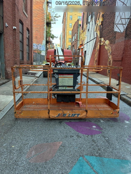 2021 JLG 660SJ
