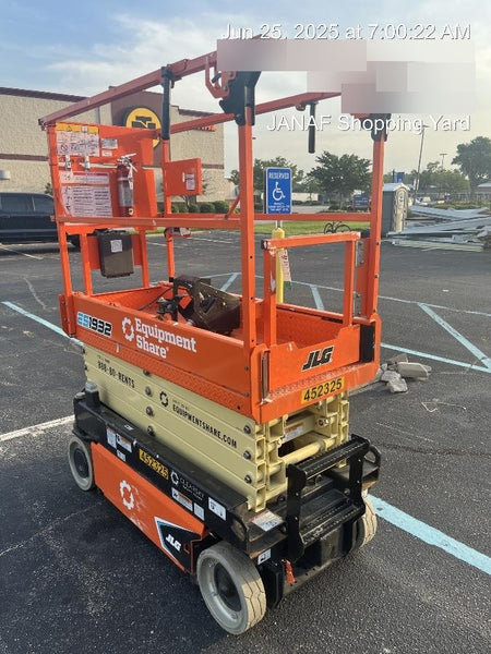 2024 JLG ES1932
