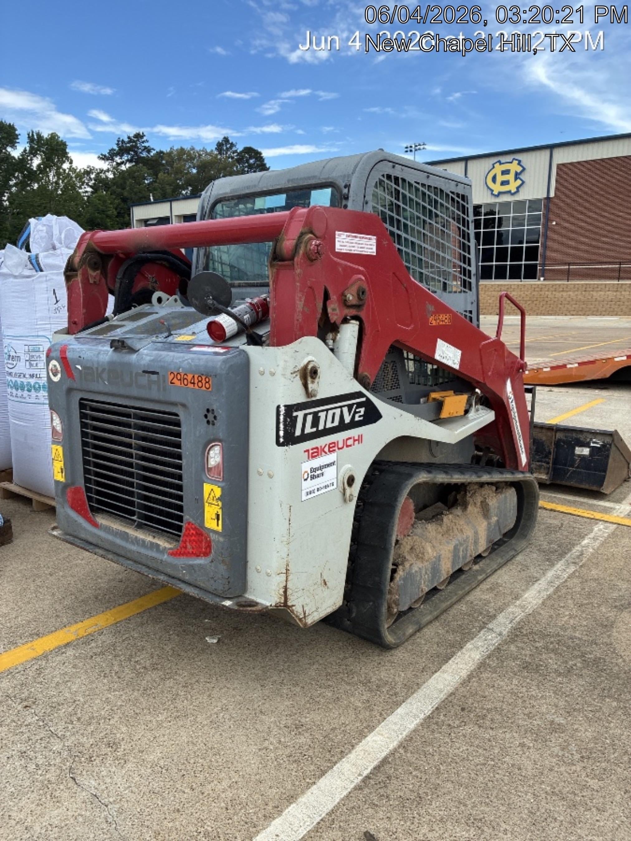 2023 TAKEUCHI TL10V2-CR