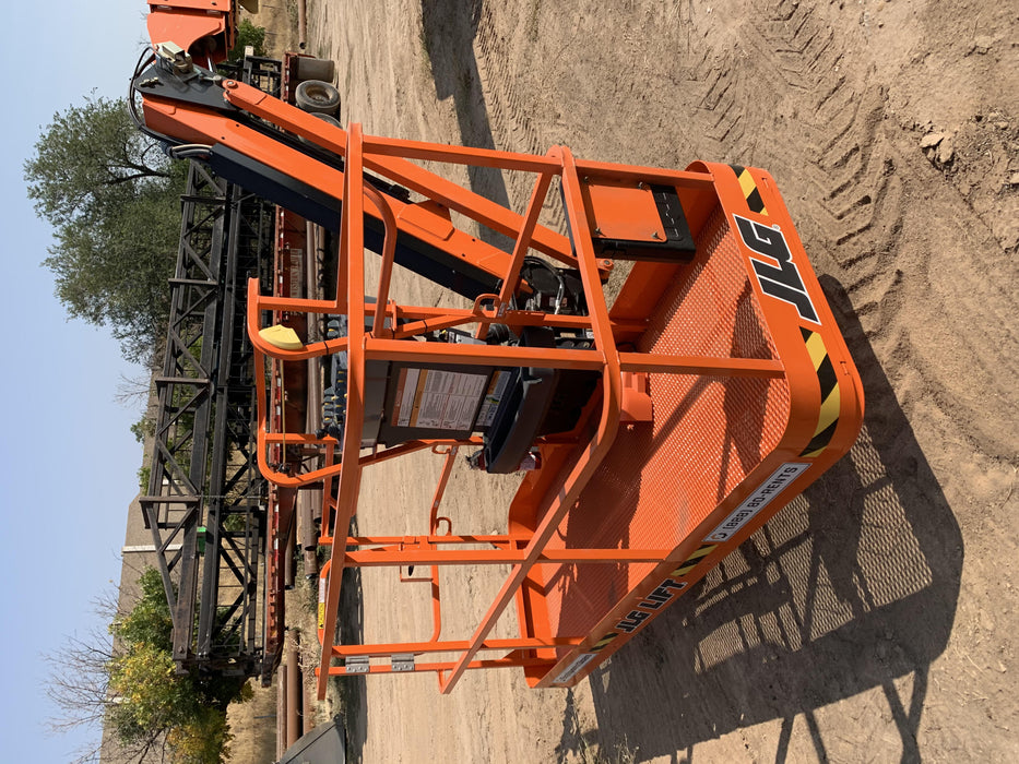 2020 JLG 660SJ