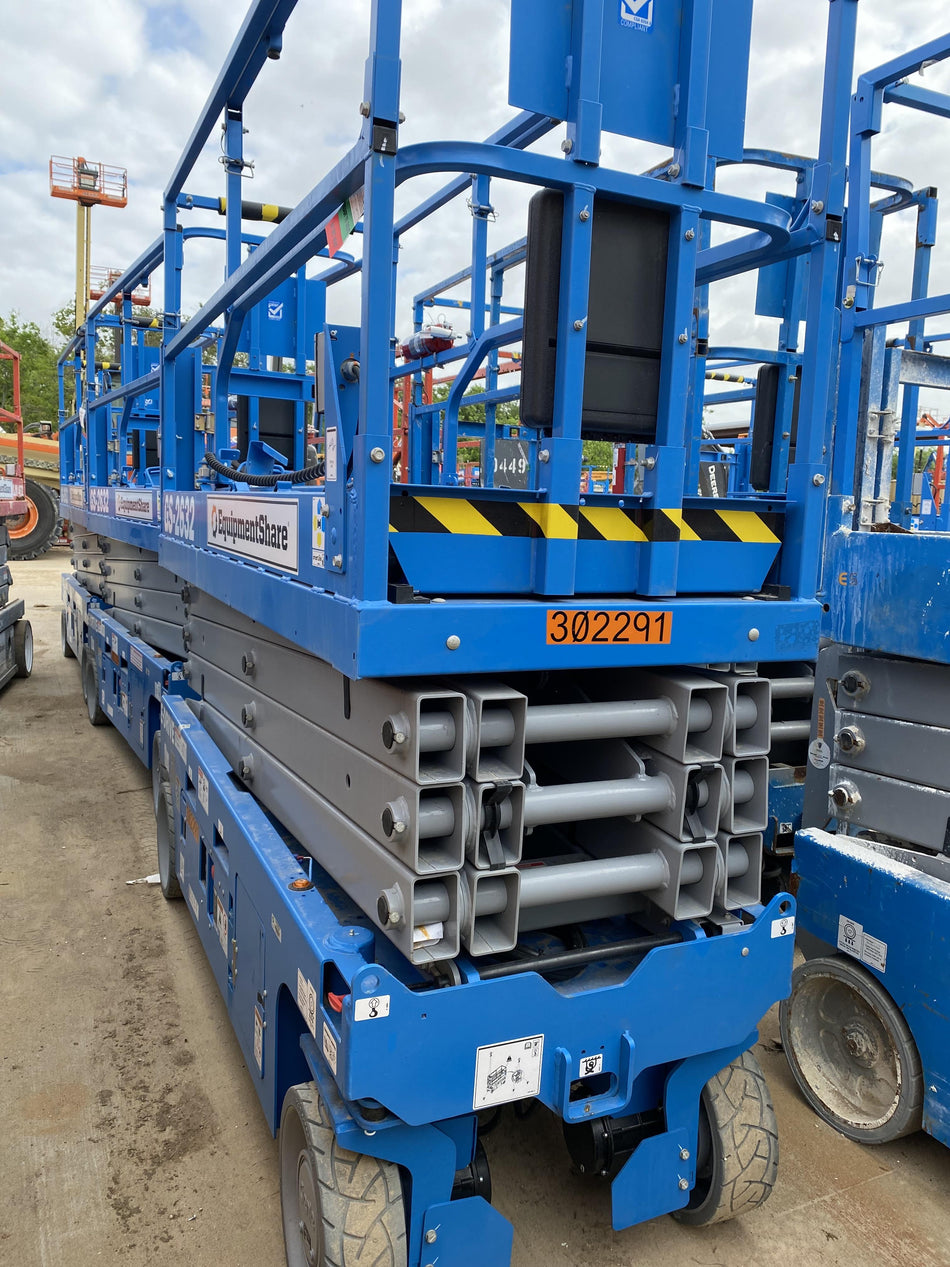2023 GENIE GS-2632