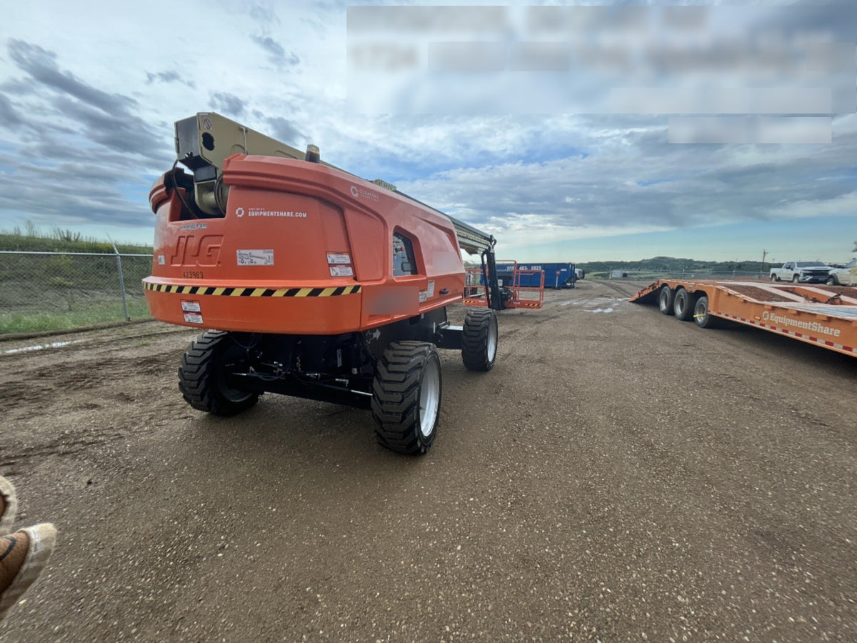 2024 JLG 660SJ