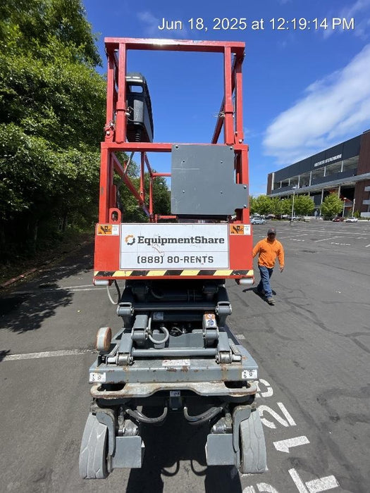 2020 Skyjack SJIII-3219 Solid NM Tires, Half height spring hinged entry gate, Dual Beacons, 800W Inverter