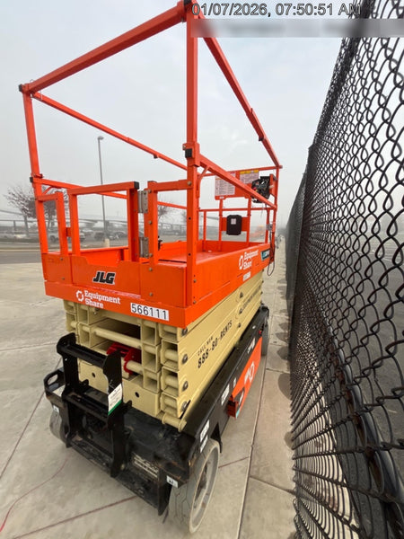 2025 JLG ES3246