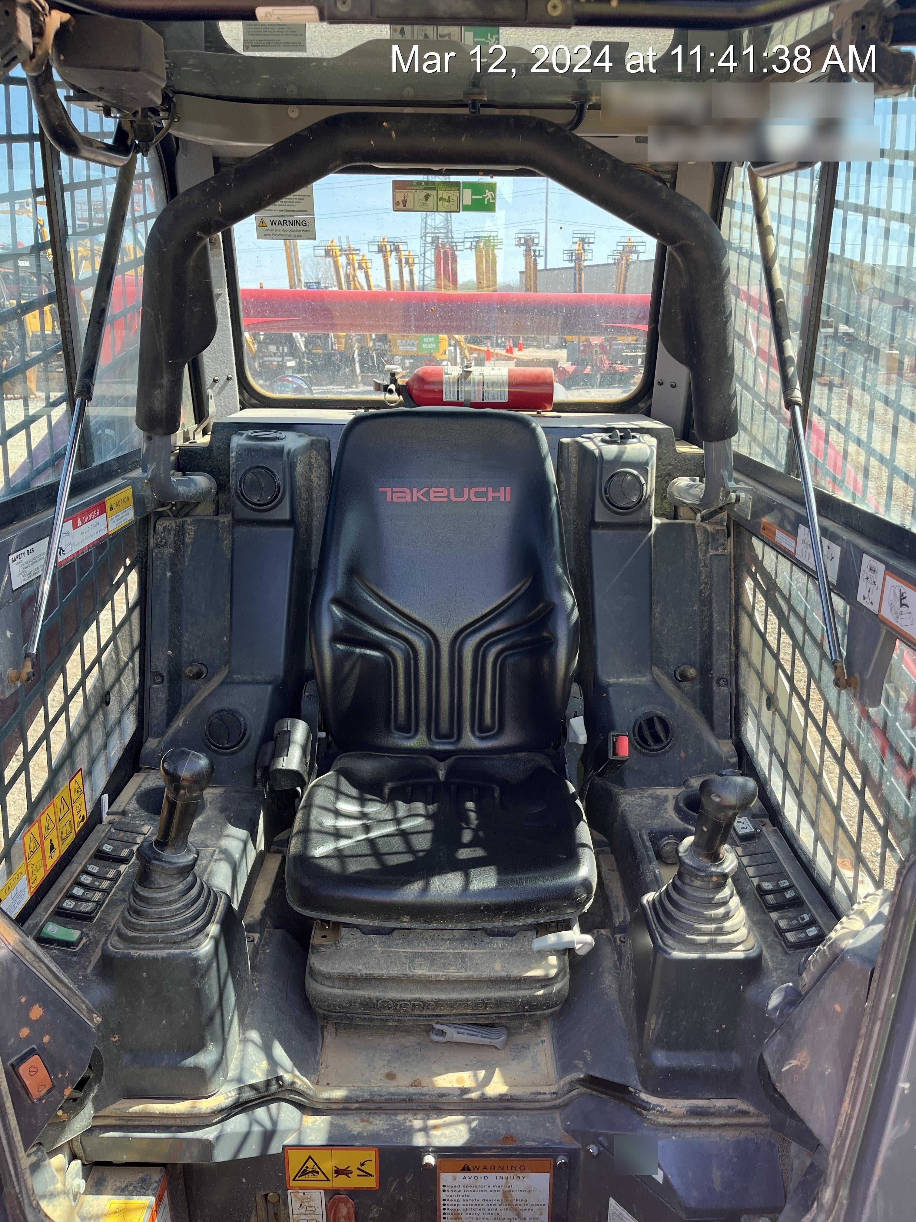 2023 TAKEUCHI TL10V2-CR
