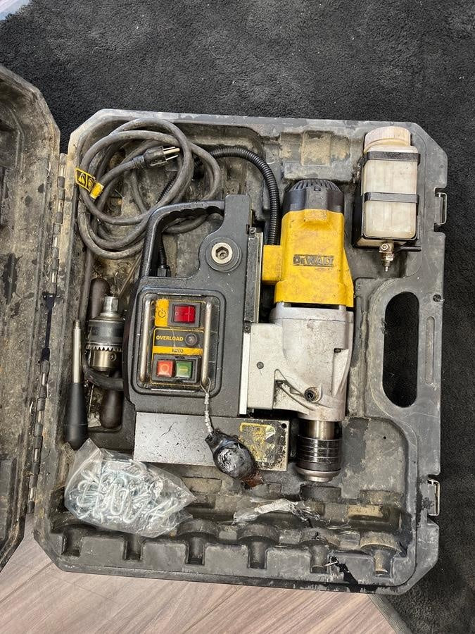 2022 DEWALT DWE1622K