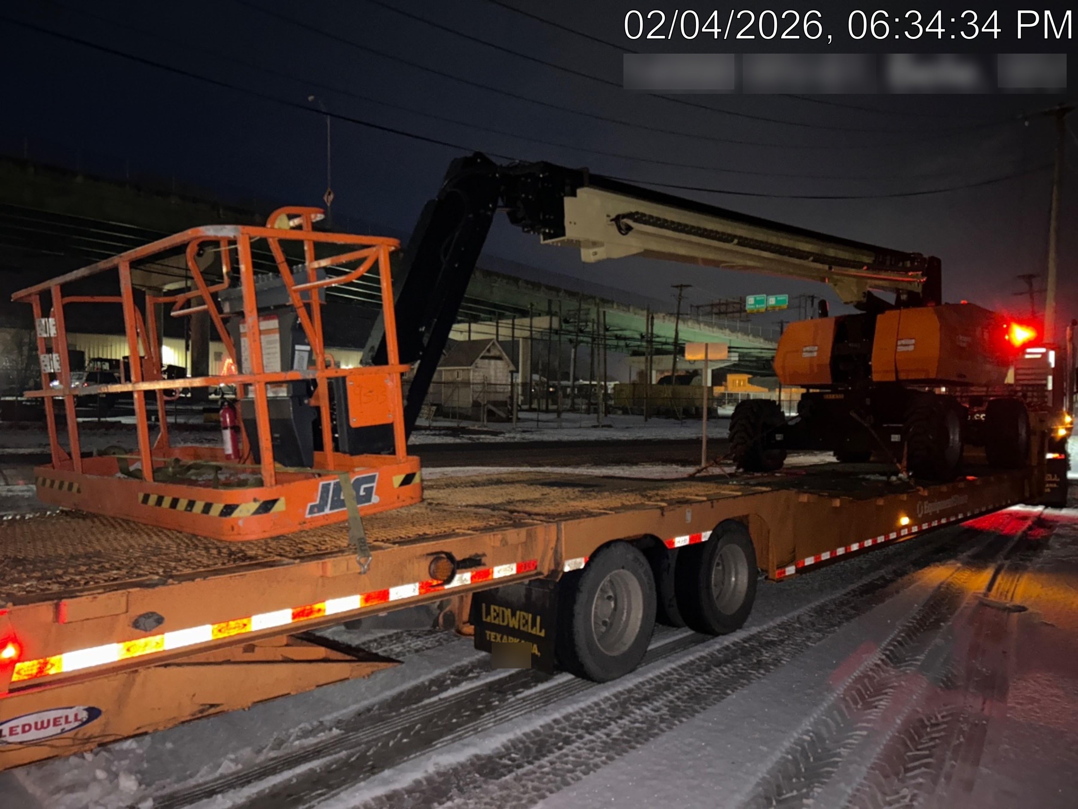 2025 JLG 860SJ