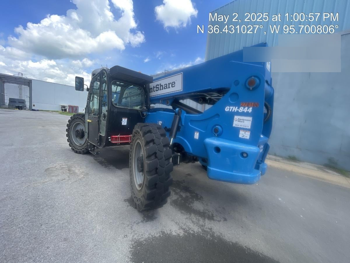 2022 GENIE GTH-844