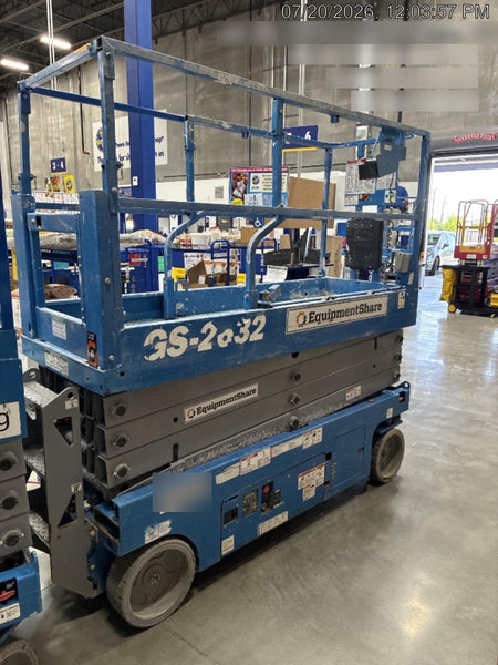 2020 Genie GS-2632 Solid NM Tires, Folding Rails with half-height swing gate, Beacon