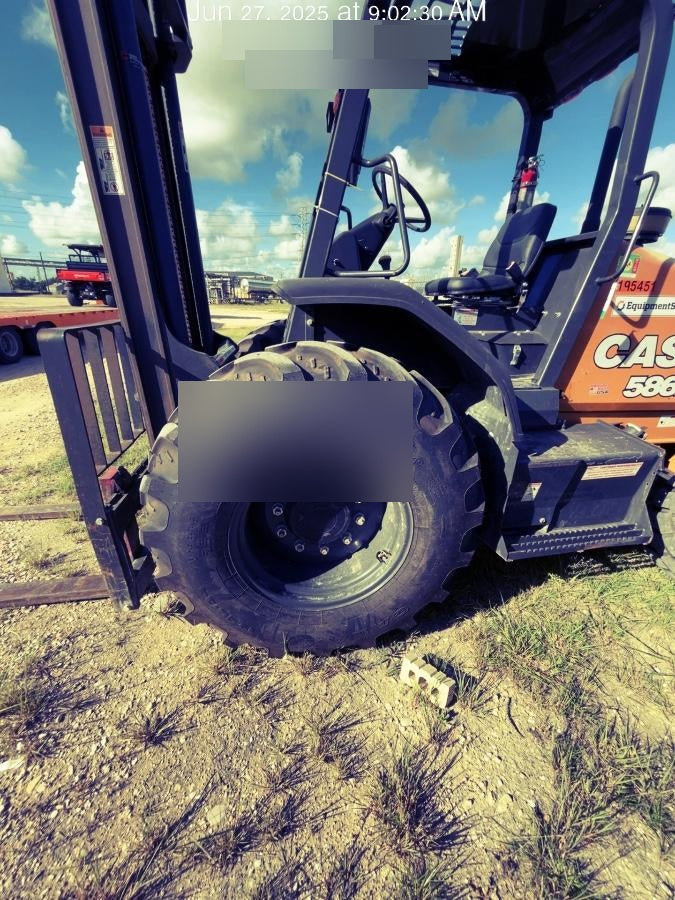 2021 CASE 586H