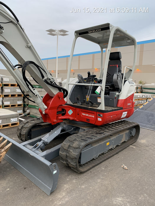 2021 TAKEUCHI TB250-2