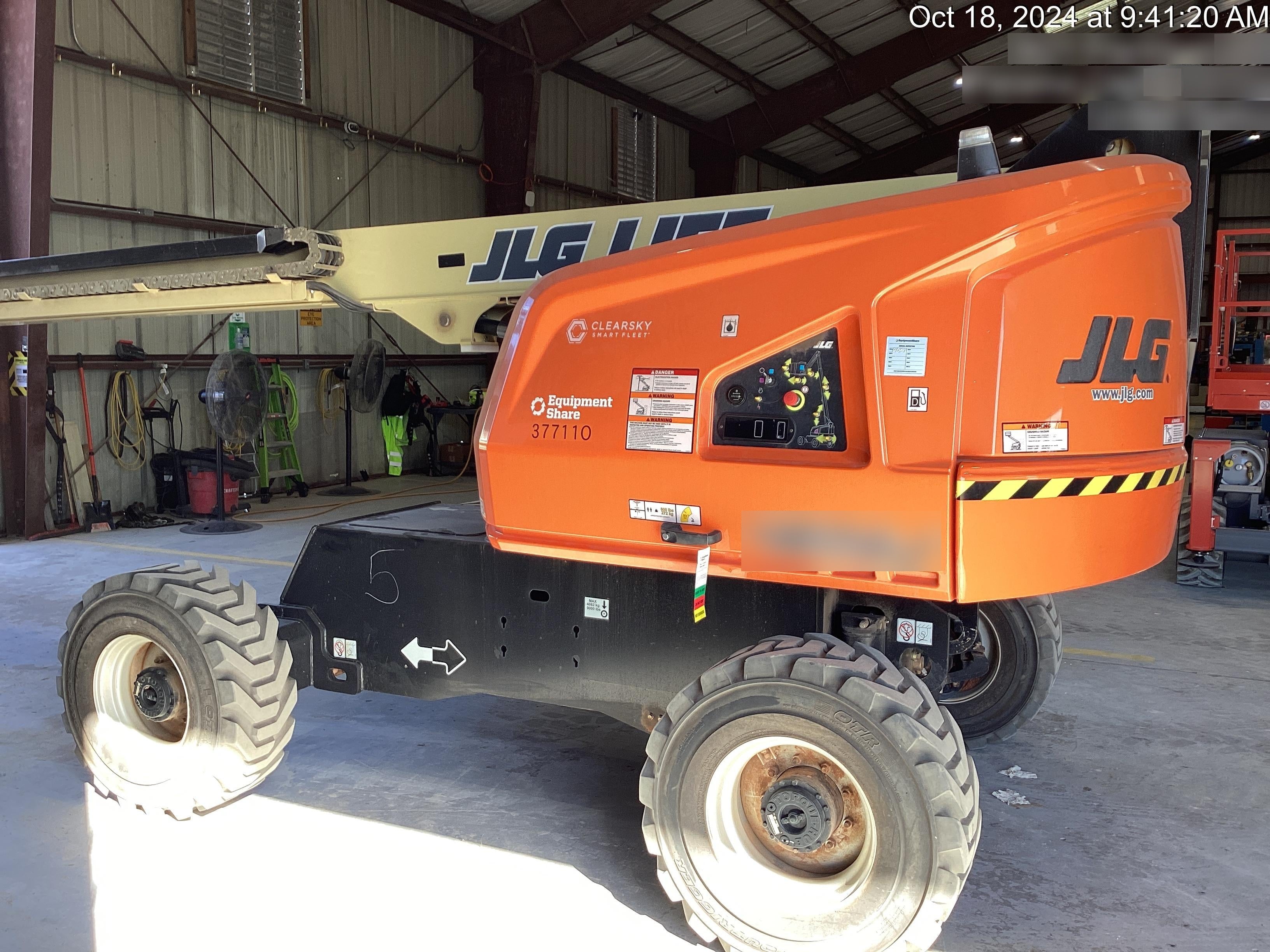 2023 JLG 460SJ