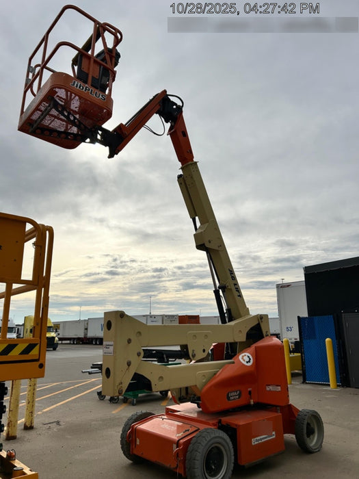 2019 JLG E400AJPN