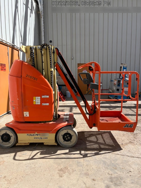 2022 JLG 26E
