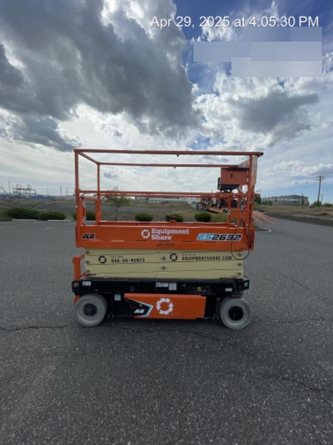 2022 JLG ES2632