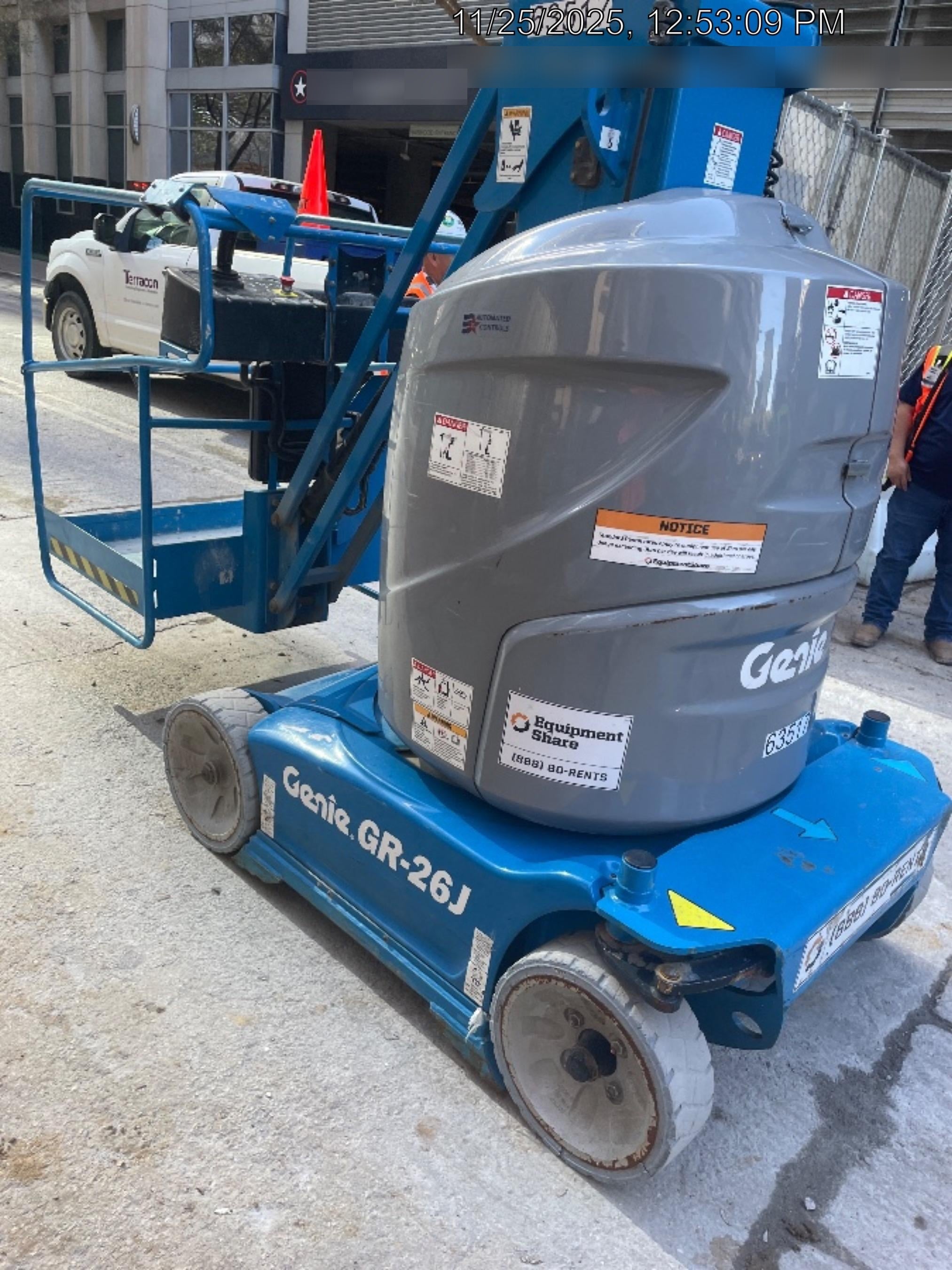 2020 GENIE GR-26J
