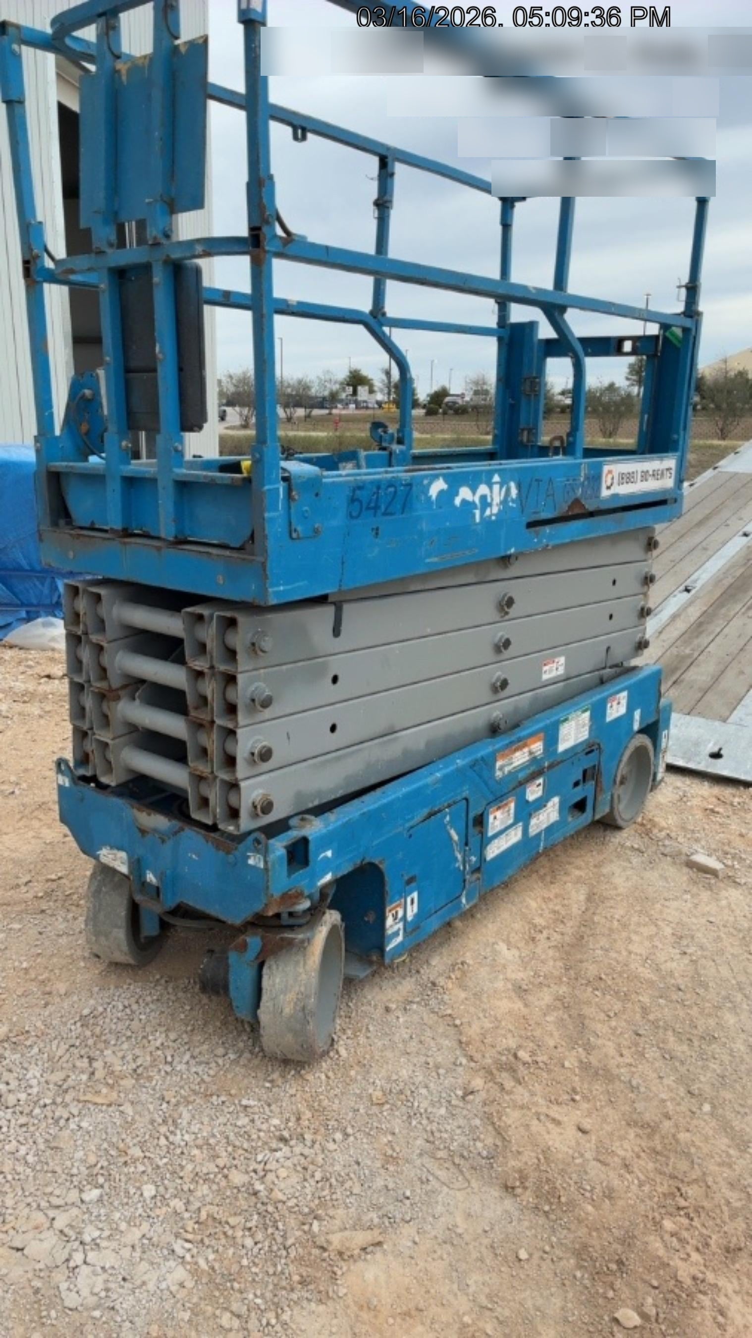 2017 Genie GS-3232 Genie GS3232 Narrow 32' Scissor Lift