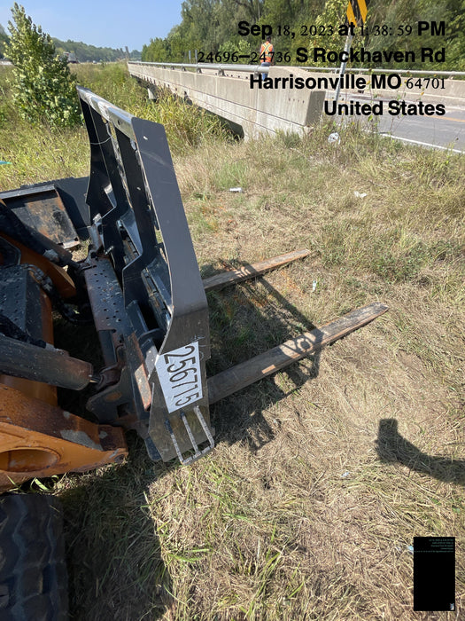 2022 PALADIN 48" Pallet Forks - Paladin