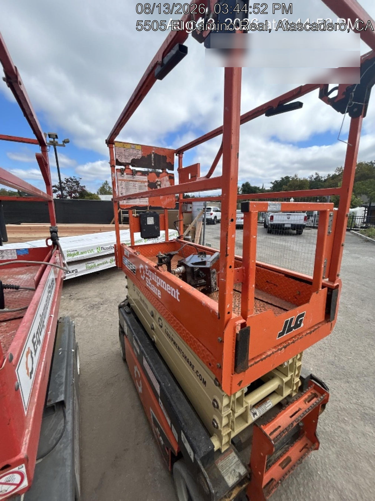 2022 JLG ES1932