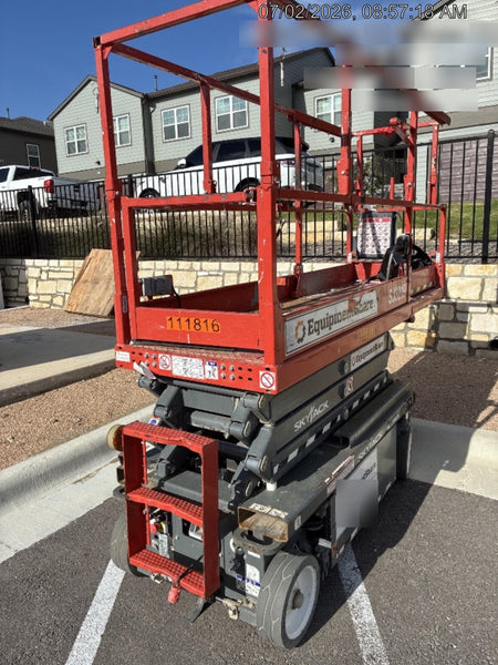 2020 Skyjack SJIII-3219 Solid NM Tires, Half height spring hinged entry gate, Dual Beacons, 800W Inverter