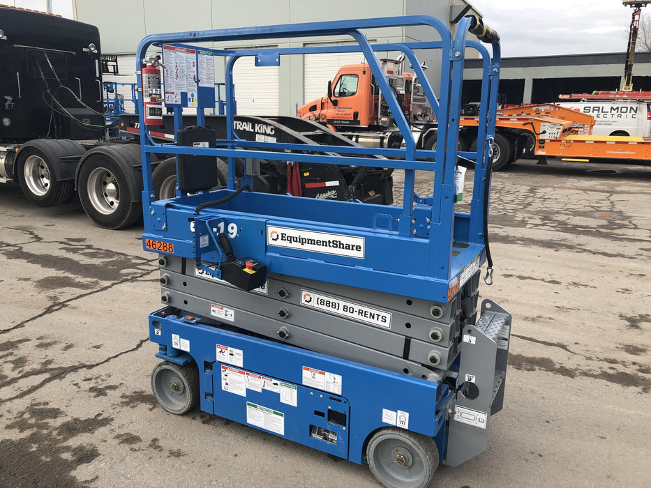 2019 Genie GS-1930 Fixed rails with chain Entry