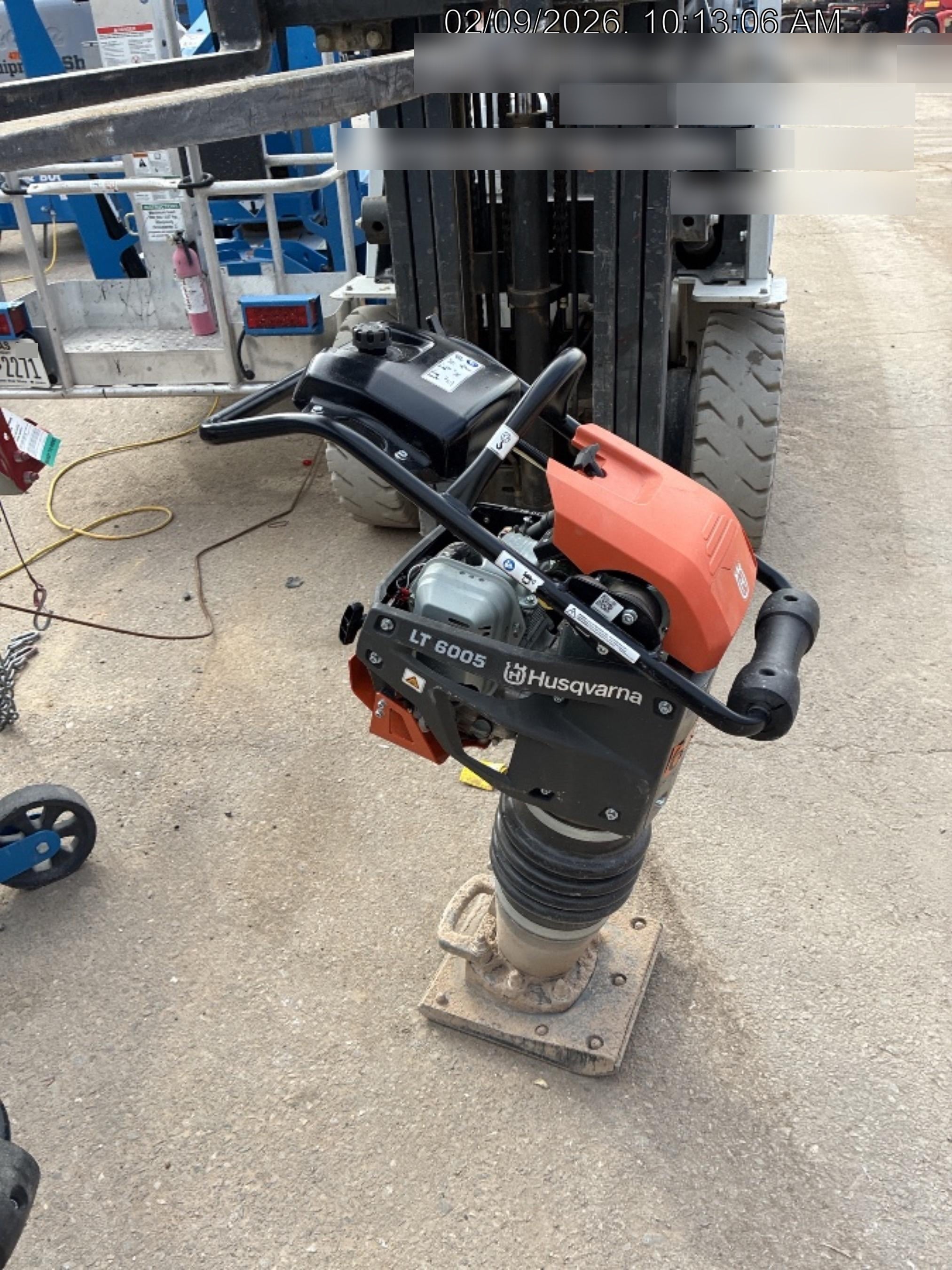 2025 HUSQVARNA LT6005