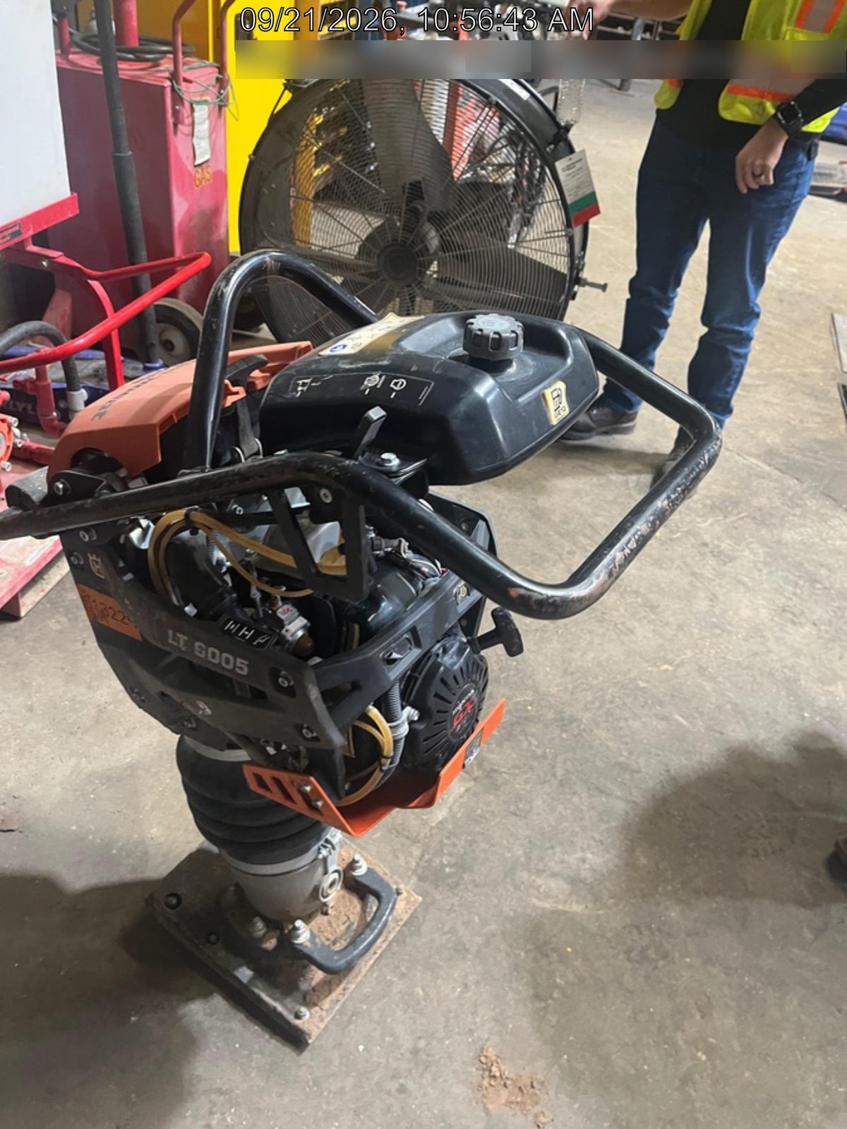 2025 HUSQVARNA LT6005
